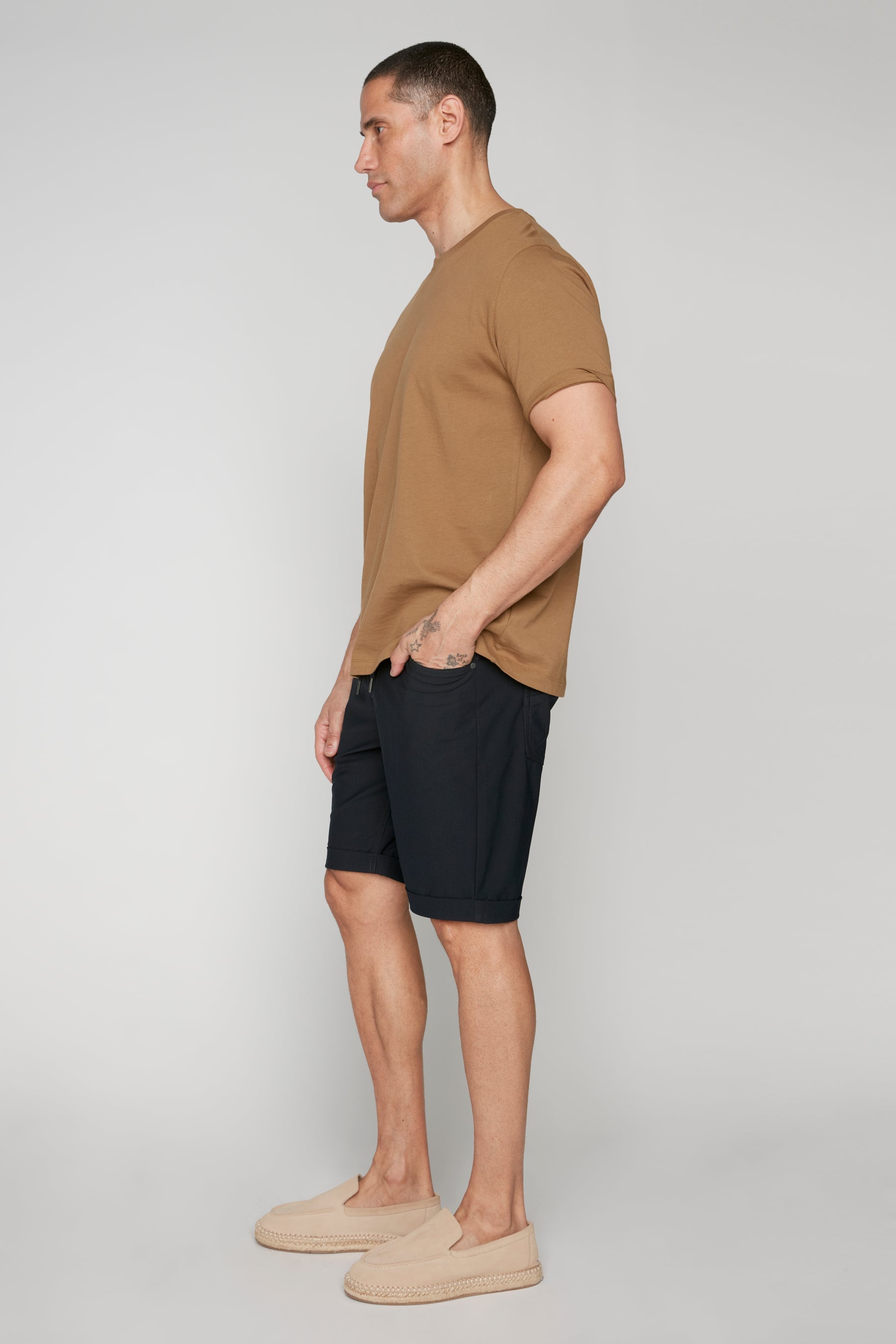 LENNON - Mens Rolled Up Shorts with Cool Stretch - Dark Navy DNM.WORKS