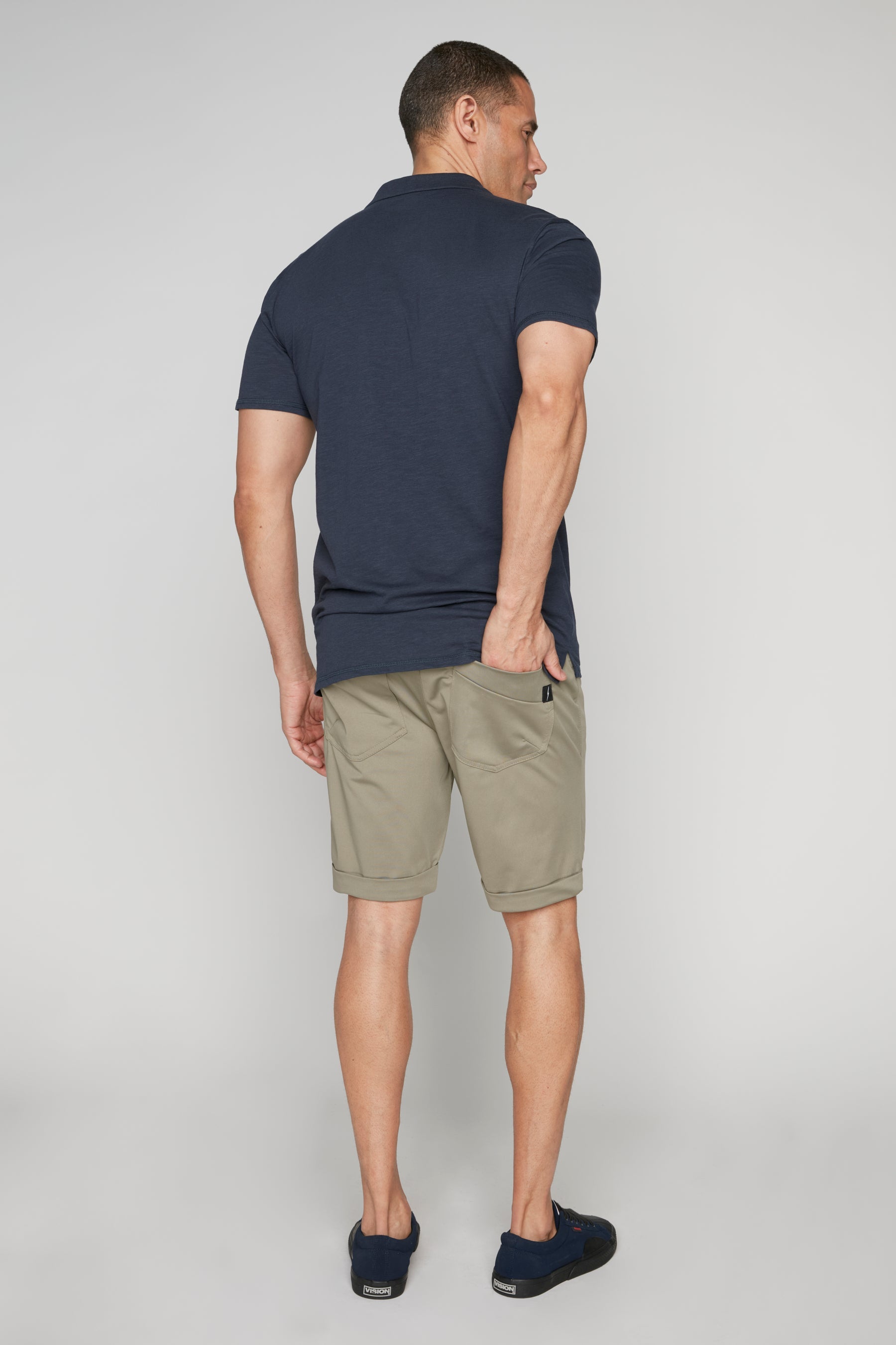 LENNON - Mens Rolled Up Shorts with Cool Stretch - Light Olive DNM.WORKS