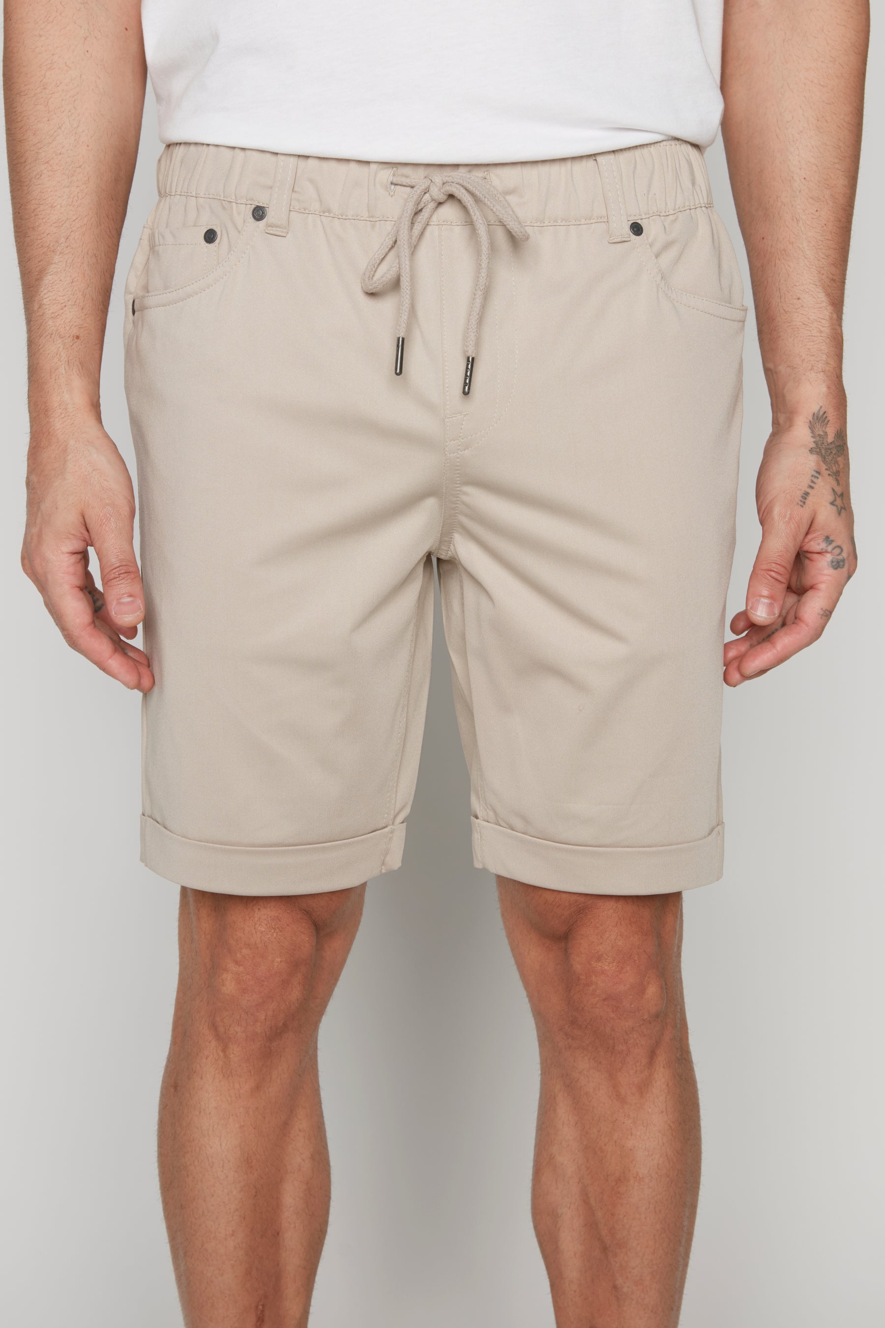 LENNON - Mens Rolled Up Shorts with Cool Stretch - Sage DNM.WORKS