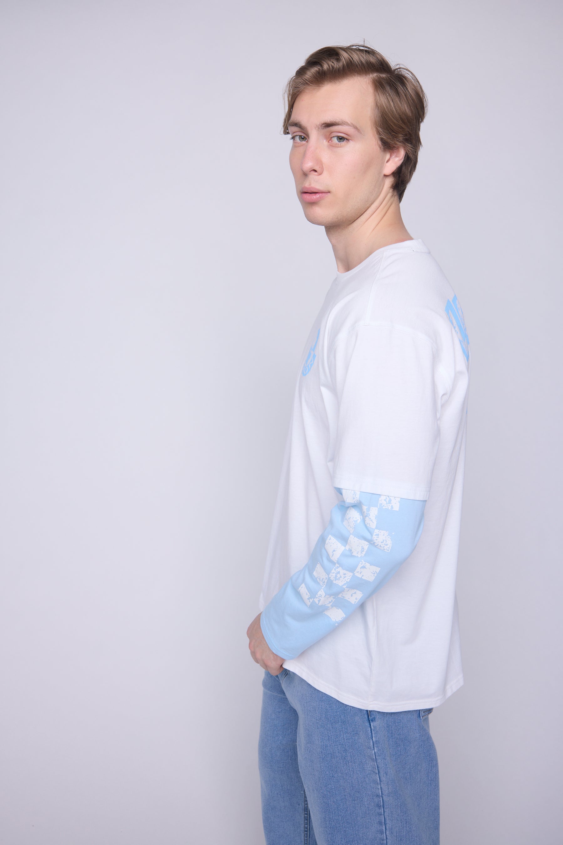 Vision Street Wear Crew Neck Full Long Sleeve Fooler Ivory & Blue Cloud