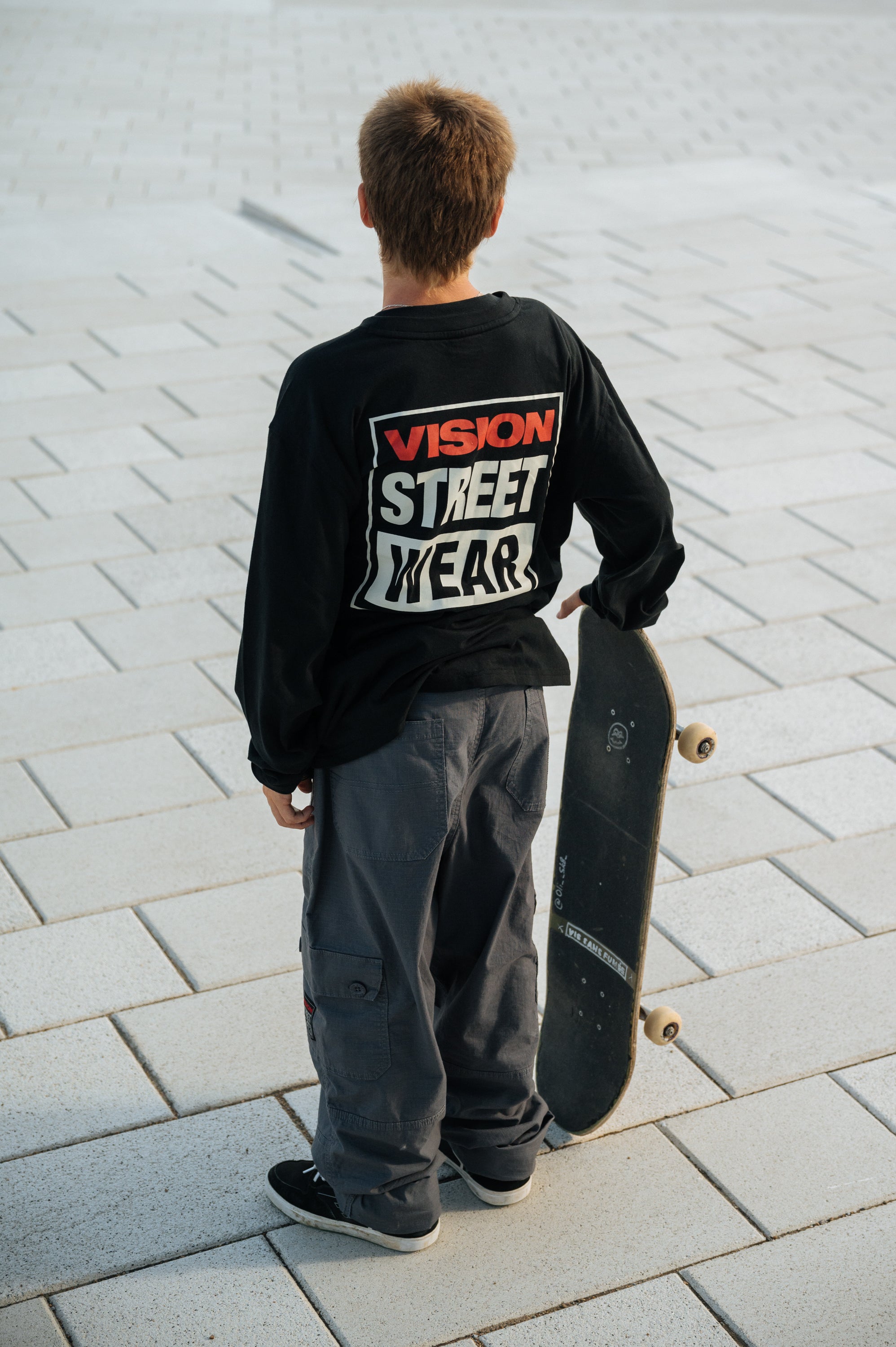 Vision Street Wear Long Sleeves Iconic Logo T-Shirt Black